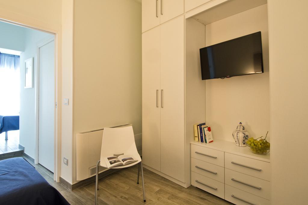 ホテル Locanda Degli Angioini Locazione Turistica モーラ・ディ・バーリ 部屋 写真